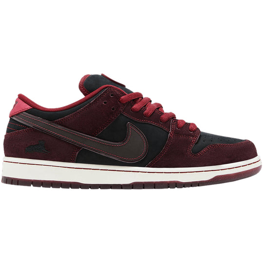 Nike SB Dunk Low Riot Skateshop