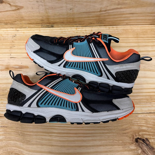 Nike Zoom Vomero 5 Blue Glaze Total Orange (Women's) Size 11M (12.5W) (Lightly Worn)