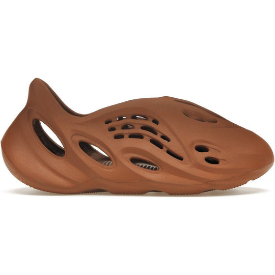 adidas Yeezy Foam RNNR Clay Red