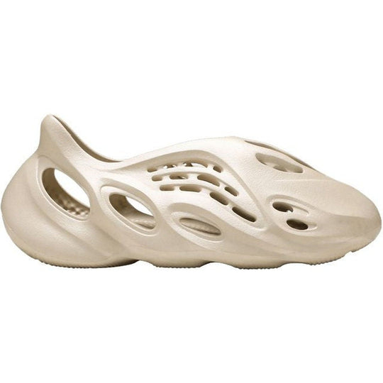 adidas Yeezy Foam RNNR Sand